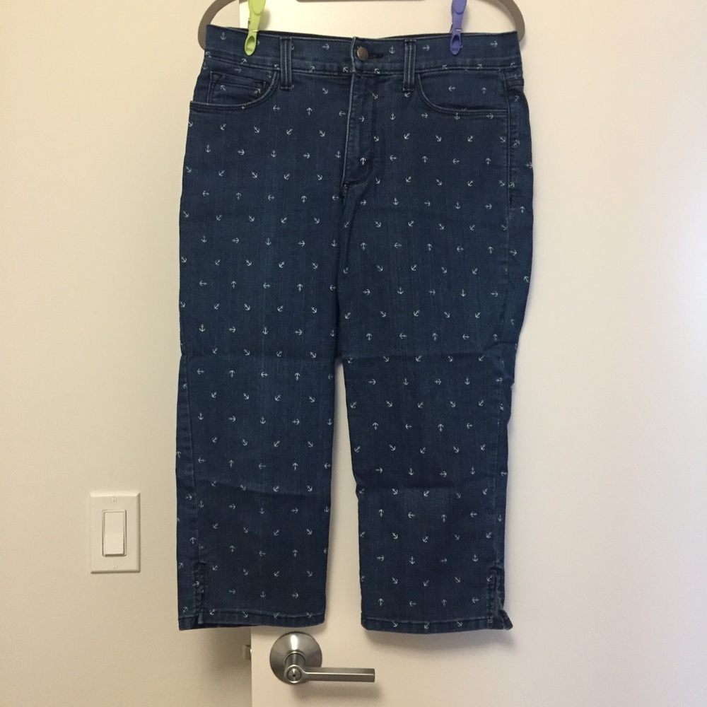 NYDJ Denim Capri/Crop Pant with Anchor Print